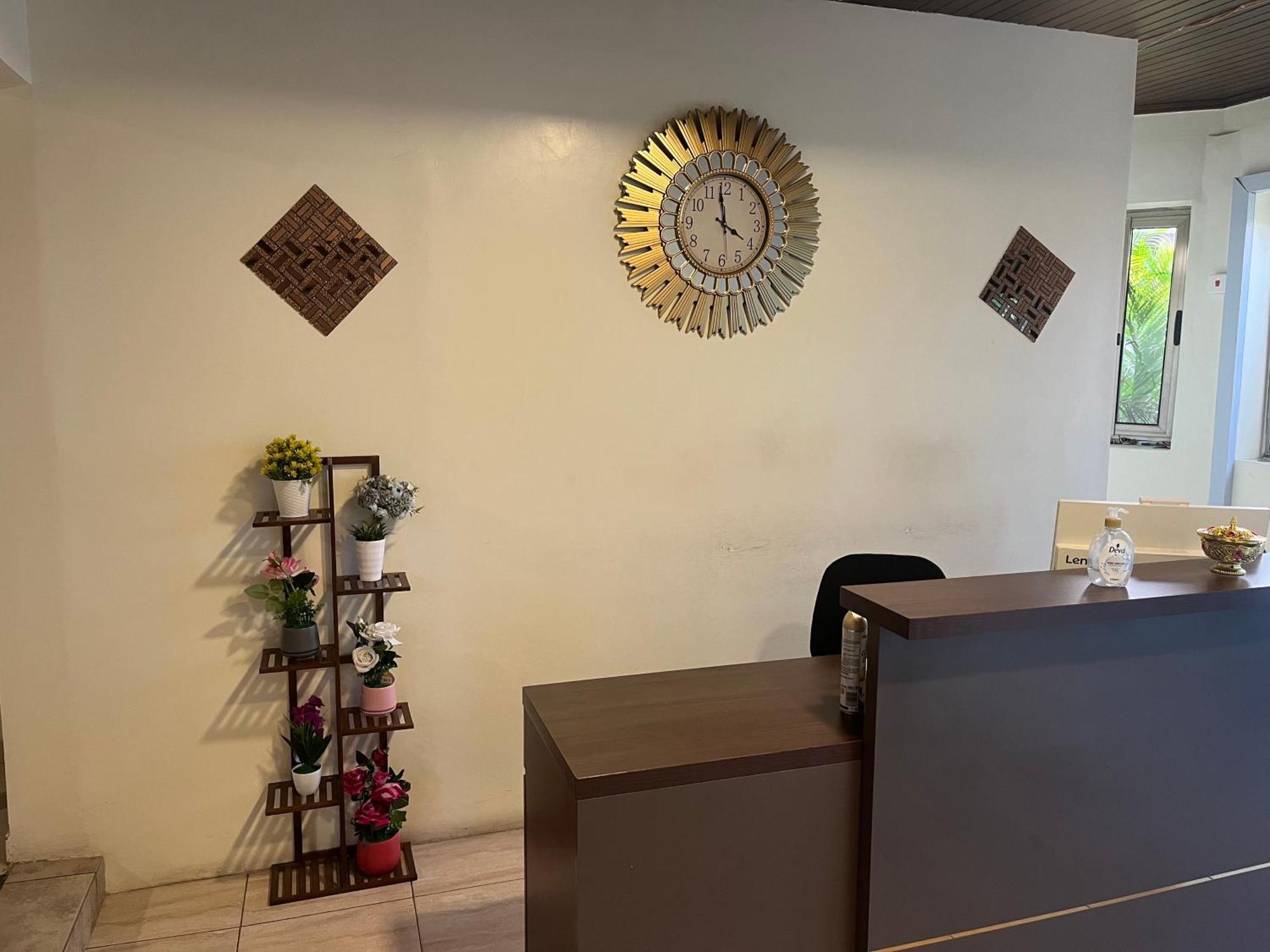 Sky Suites East Legon Accra Exteriör bild